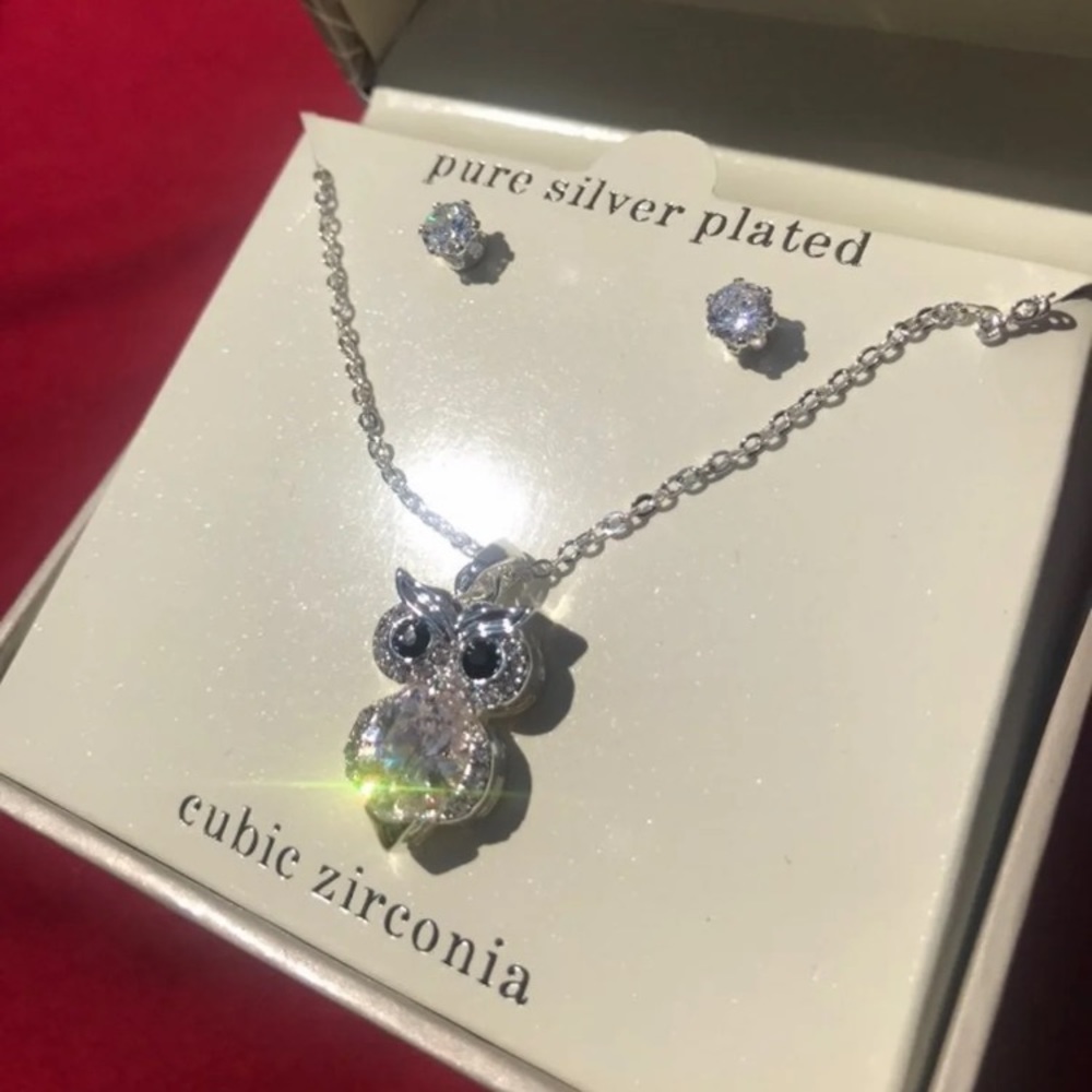 Necklace & earrings Zirconia